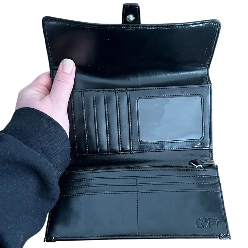 Black Long Wallet Snap Closure Ann Taylor LOFT